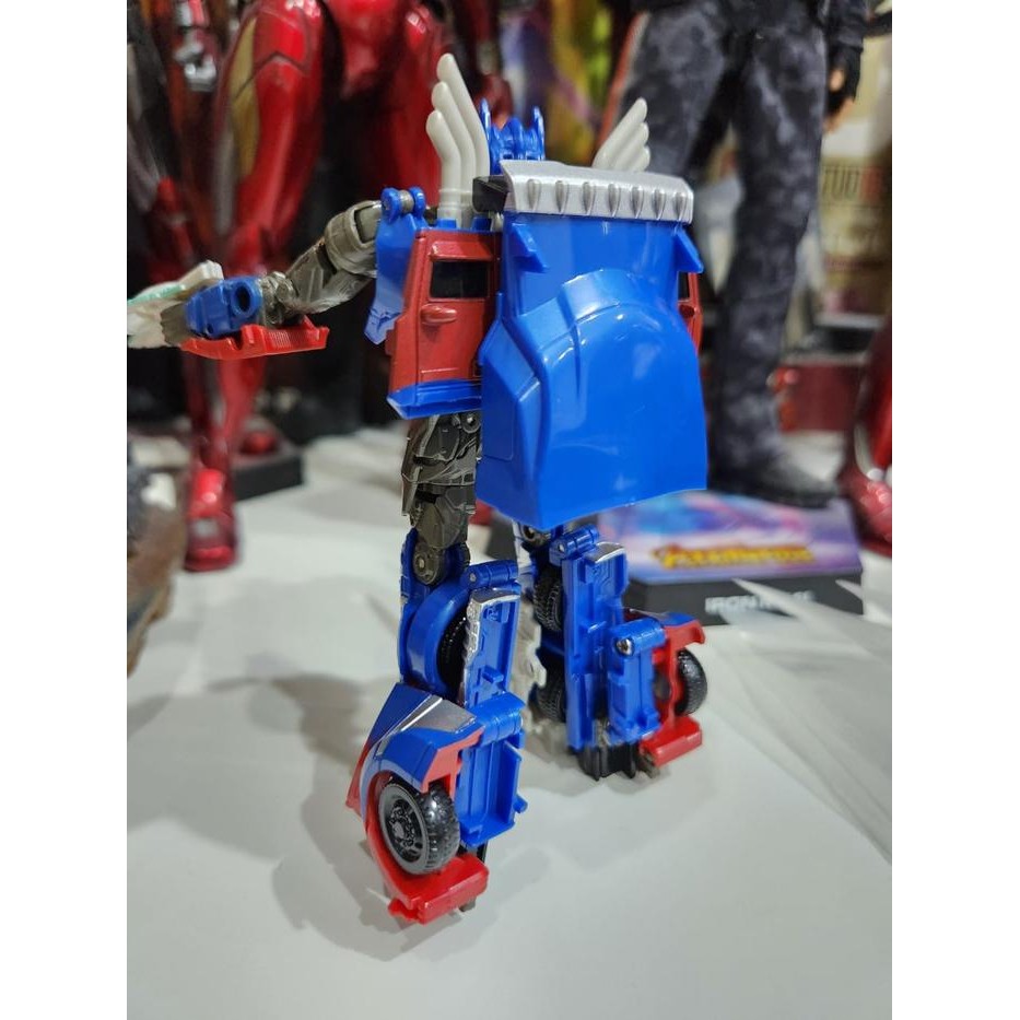 Bmb Optimus Prime The Last Knight ( Bisa Transform Lengkap Parts )