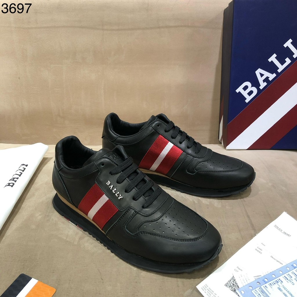 Sepatu Pria Kulit Warna Hitam List Merah Model Terbaru - Casual Sporty Mewah Branded Look Import Siz
