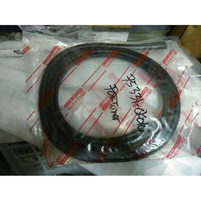 TERLARIS karet kaca/list kaca untuk mobil fortuner(original)