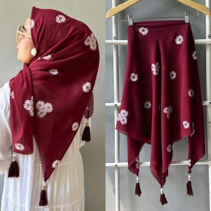 SURCA Jilbab Segi Empat Bella Square Tassel Motif Bunga Daisy Termurah - Voal, Muslim Cantik