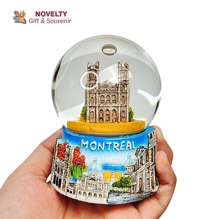 Souvenir Pajangan Snow Globe Snow Ball Montreal Oleh Oleh Negara Canada