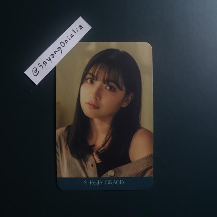 

ORIGINAL Photocard (PC) JKT48 Gaze of Dream / JKT48 Kalender 2025 Gracia, Ella, Danella, Cathy,