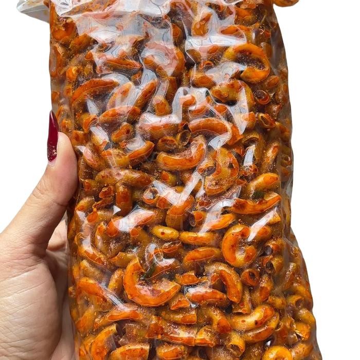 

MAKARONI CIKRUH PEDAS DAUN JERUK 250 GRAM CEMILAN SYAKIRA ASIN PEDAS CAMILAN FOOD SNACK KERIPIK AYAM