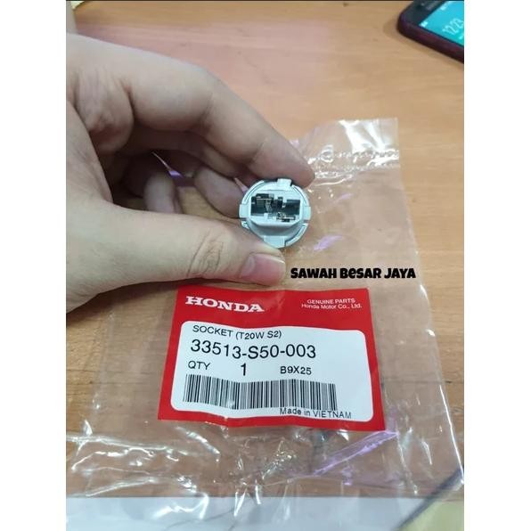 SOKET SOCKET BOHLAM LAMPU REM STOP KACA BELAKANG ATAS TENGAH FREED