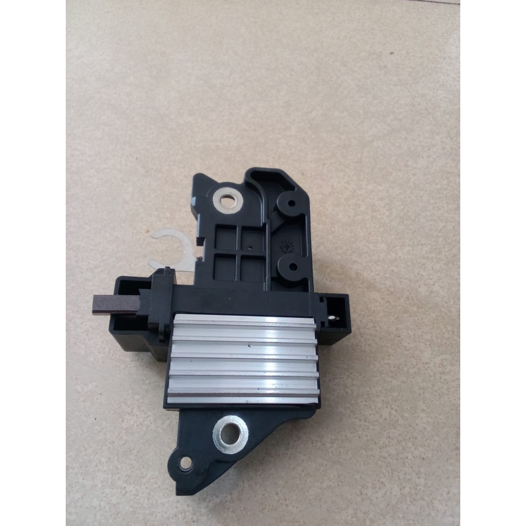 REGULATOR/ IC DINAMO CAS CAT 320 GC GD