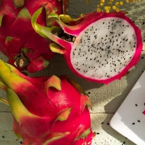 

TERMURAH Buah Naga Putih (Dragon Fruit) per KG READY STOCK