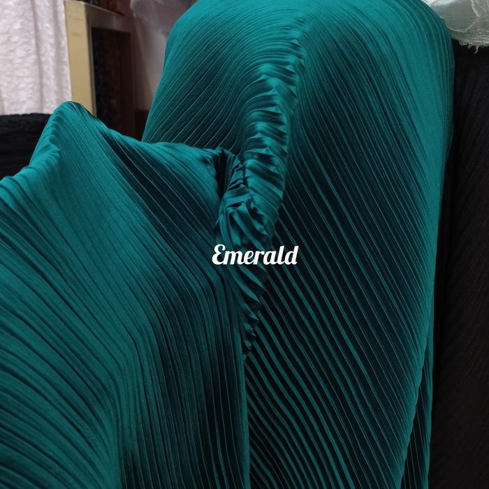 

KAIN PLISKET PREMIUM IMPORT KODE 427