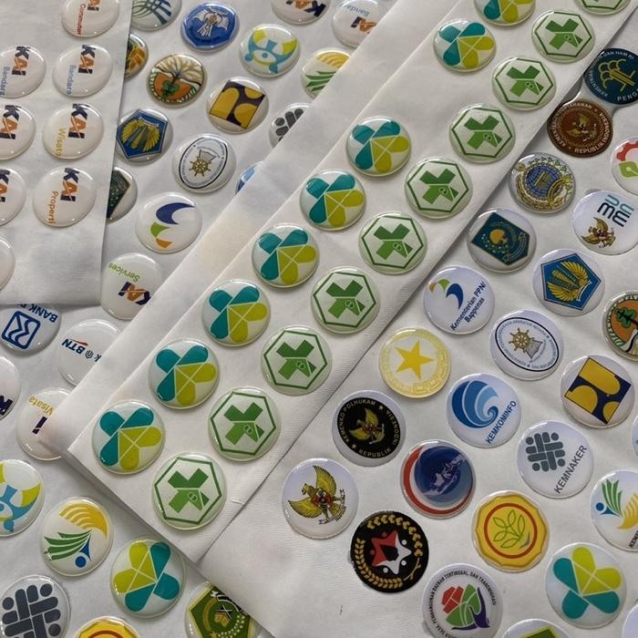 

Custom Logo untuk Yoyo ID Card Kementrian, BUMN,Provinsi,Kota,Kabupaten,Kecamatan Logo Tulisan