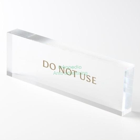 

Melayani Faktur Pajak! Papan Nama Meja Akrilik Tebal