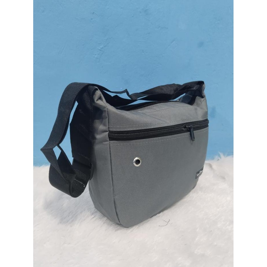 

QF820 Sling bag pria -tas salempang bahu pria dan wanita Selempang BERKUALITAS