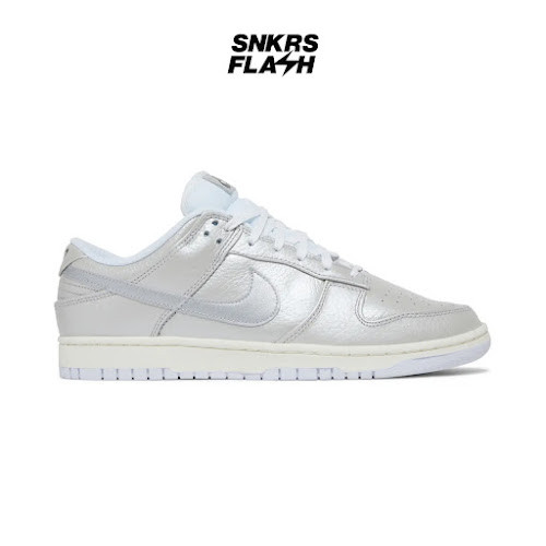 NIKE DUNK LOW SE METALLIC SILVER Sepatu Sneakers Unisex - DX3197095 - Size 42.5