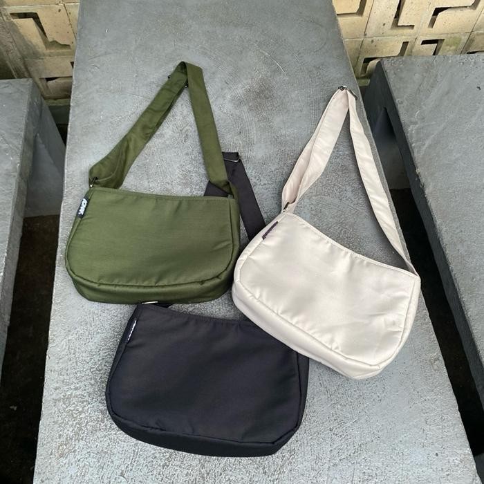 

AL559 tas selempang sling bag shoulder bag skena unisex pria wanita mirip canvas HEMAT