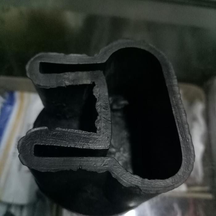 KARET KAKI TANGGA LIPAT ALUMINIUM *