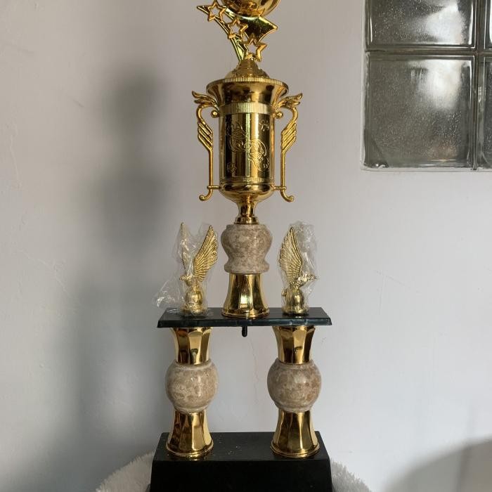 Piala Kaki 2 Marmer