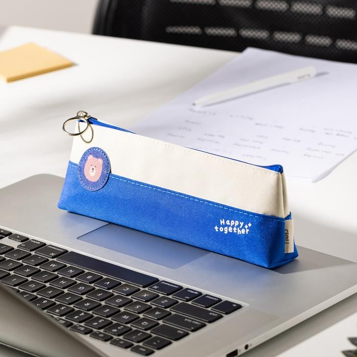 

Kenko Stationary - Deli Pencil Pouch / Tempat Pensil Kain 20 Cm Gambar Kartun Kucing Anjing Beruang