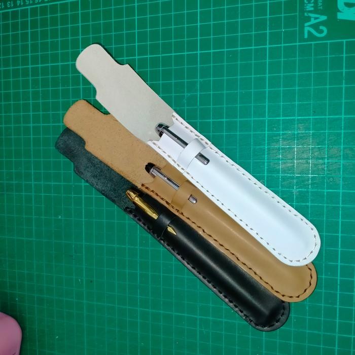 

Kenko Stationary - Pen Holder Pen Sleeve Sarung Pen With Cover - 1 Pen