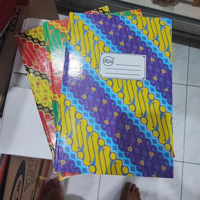 

TUMI Buku Folio Hard Cover 100 Lembar Pembukuan Akuntansi