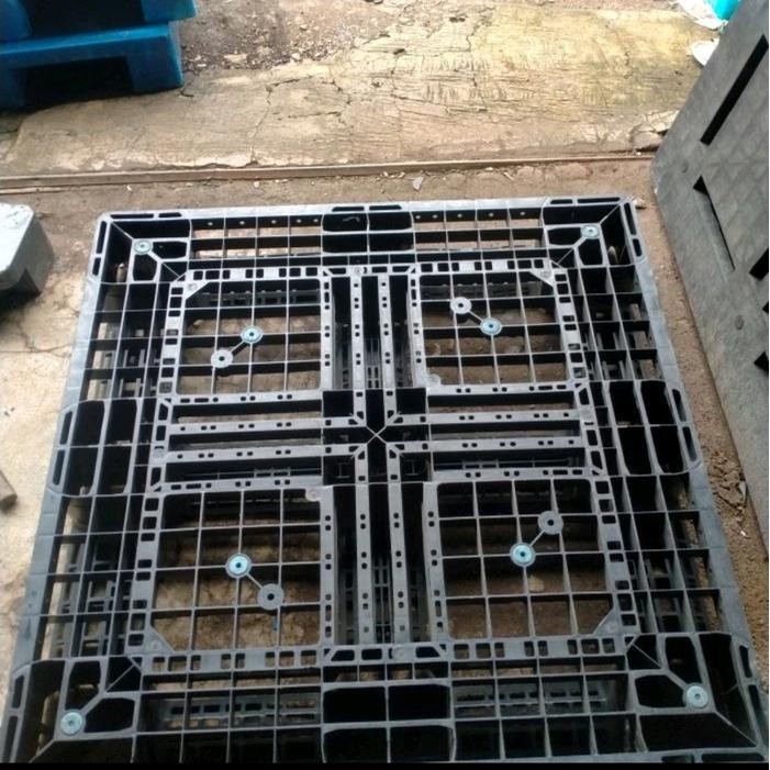 

SARI Palet Plastik Ukuran 110X110X15