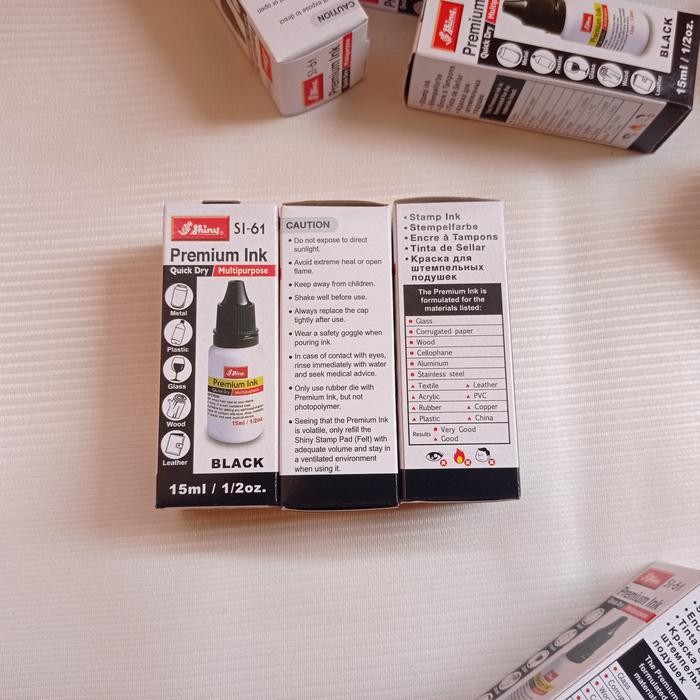 

SARI Shiny Premium Ink Hitam 15Ml Si-61 Black