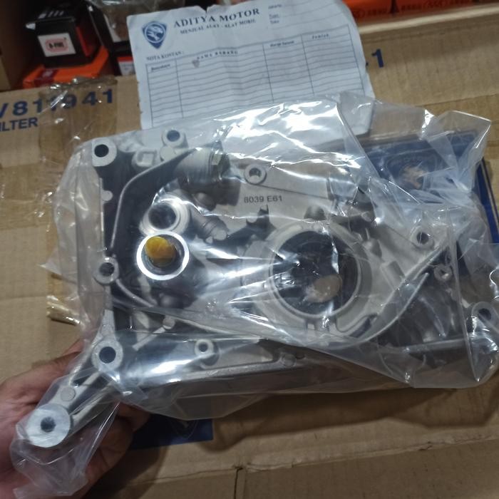 pompa oli mesin Mitsubishi kuda diesel solar IMPORT