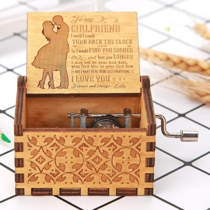 Tersedia Kotak Musik Ghibli Castle in The Sky Totoro Music Box Handcrank Kayu Polos Souvenir Unik