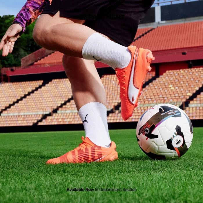 Sepatu Bola Pria PUMA KING ULTIMATE FG/AG 10830301 ORIGINAL