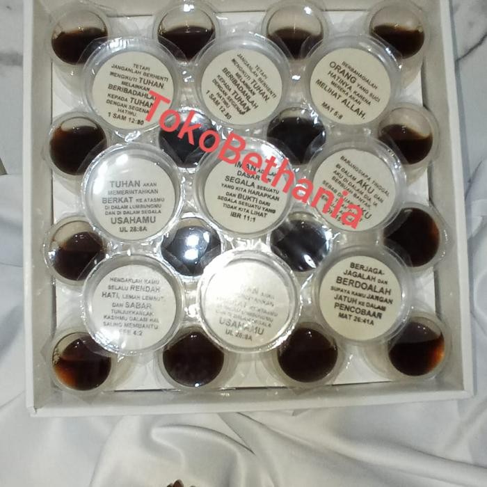 

HOSTI AYAT BESAR DAN ANGGUR PERJAMUAN KUDUS DALAM 1 KEMASAN (5CM)