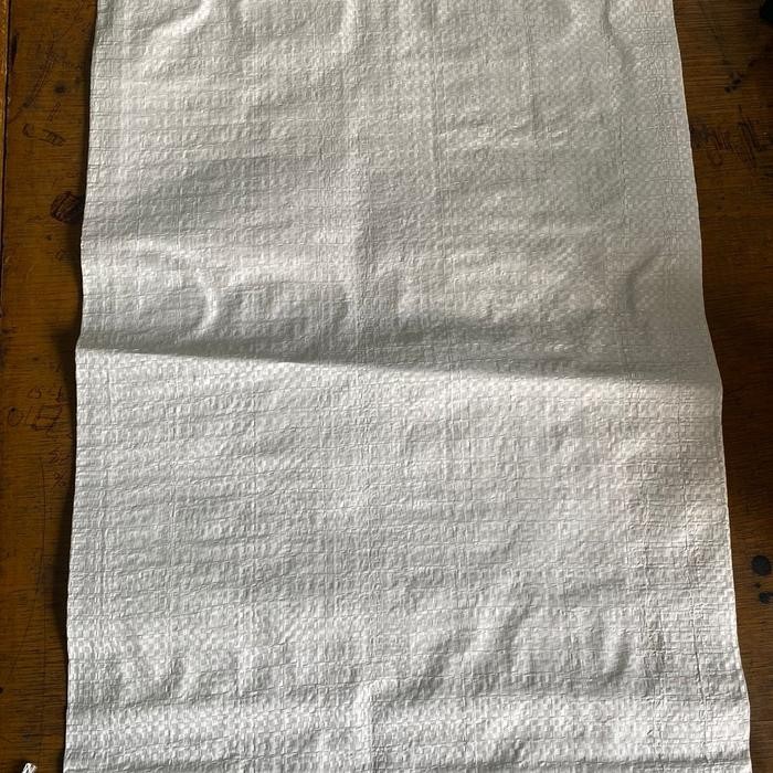 

Karung plastik putihsusu untuk kemasan beras uk 5 kg MINIMAL ORDER 5