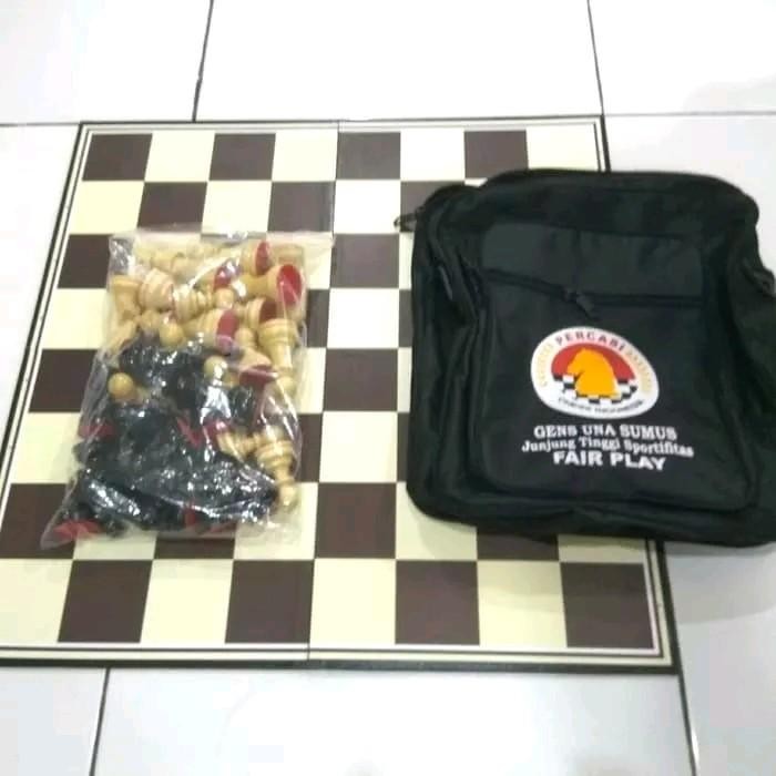 Catur Percasi / Catur Lipat Percasi Kayu 50Cm