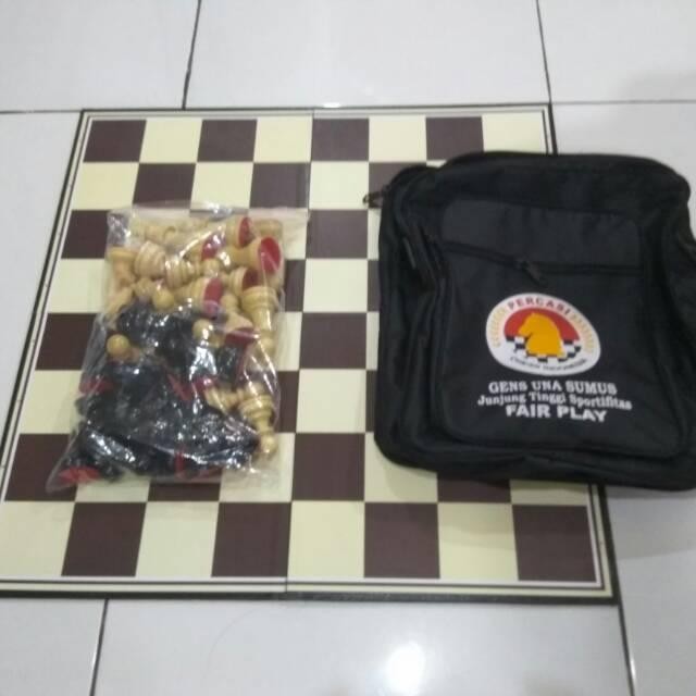 Catur Percasi / Catur Lipat Percasi Kayu 50Cm