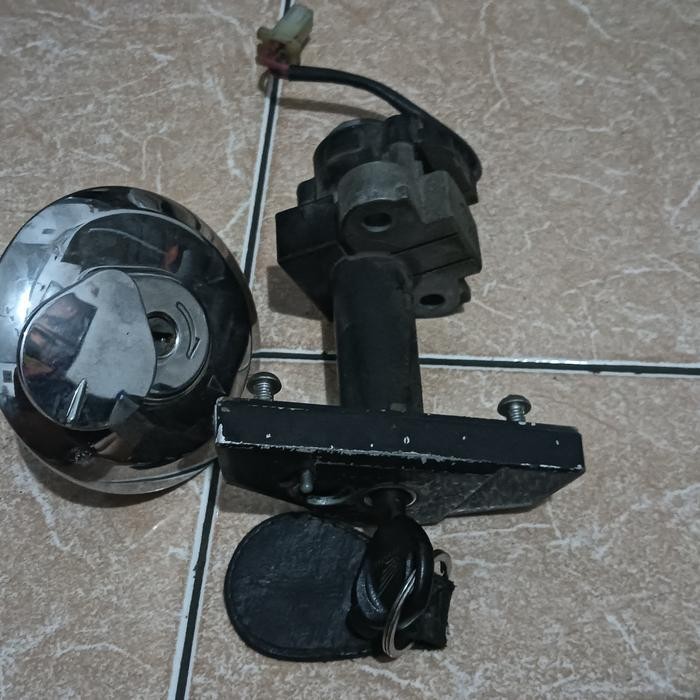 Konci Kontak Set Verza Tutup Tangki Bekas