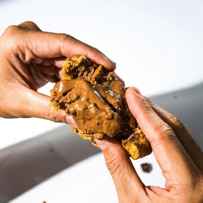 

LEZAT- Pipiltin Cocoa Baked Chocolate - Cookie Dough Original Chunky