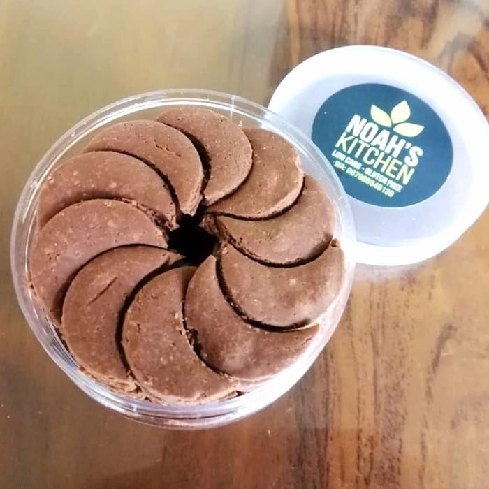 

LEZAT- My Chocolate Moon