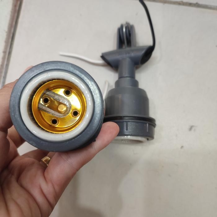 Fitting Lampu Jalan Keramik E27/Fitting Gantung Keramik Lampu Jalan