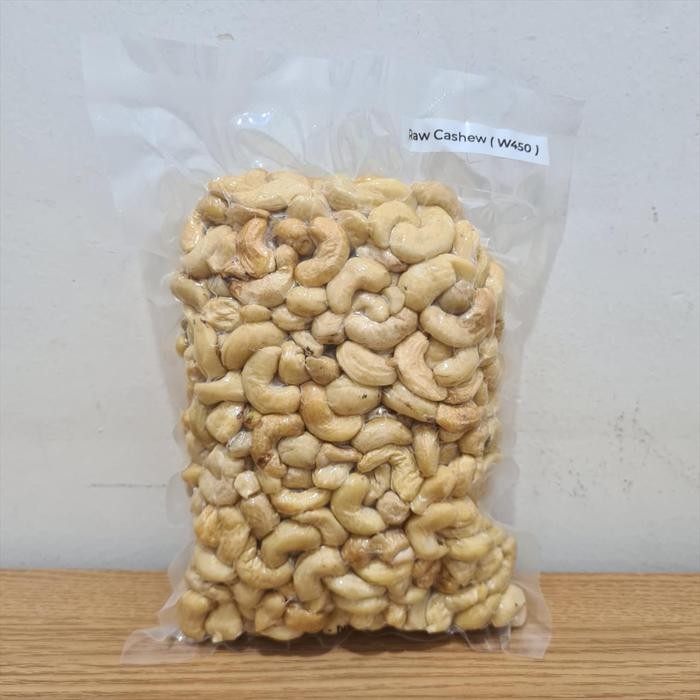 

Kacang Mente Mentah 500g ( Mede Cashew Nut ) Kualitas Super Bersih