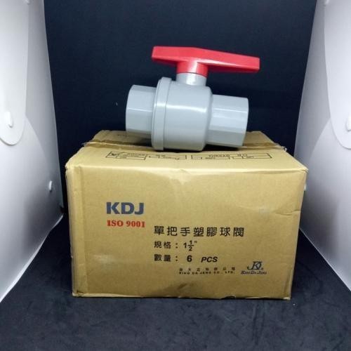 Pilihan- Stop Kran Ball Valve Ballvalve Pvc 1 1/2" Dim Inch Kdj Made In Taiwan