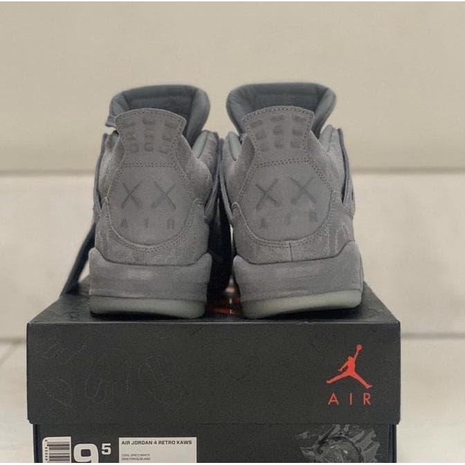 Sepatu Basket - Kaws X Nike Air Jordan 4 Retro Cool Grey