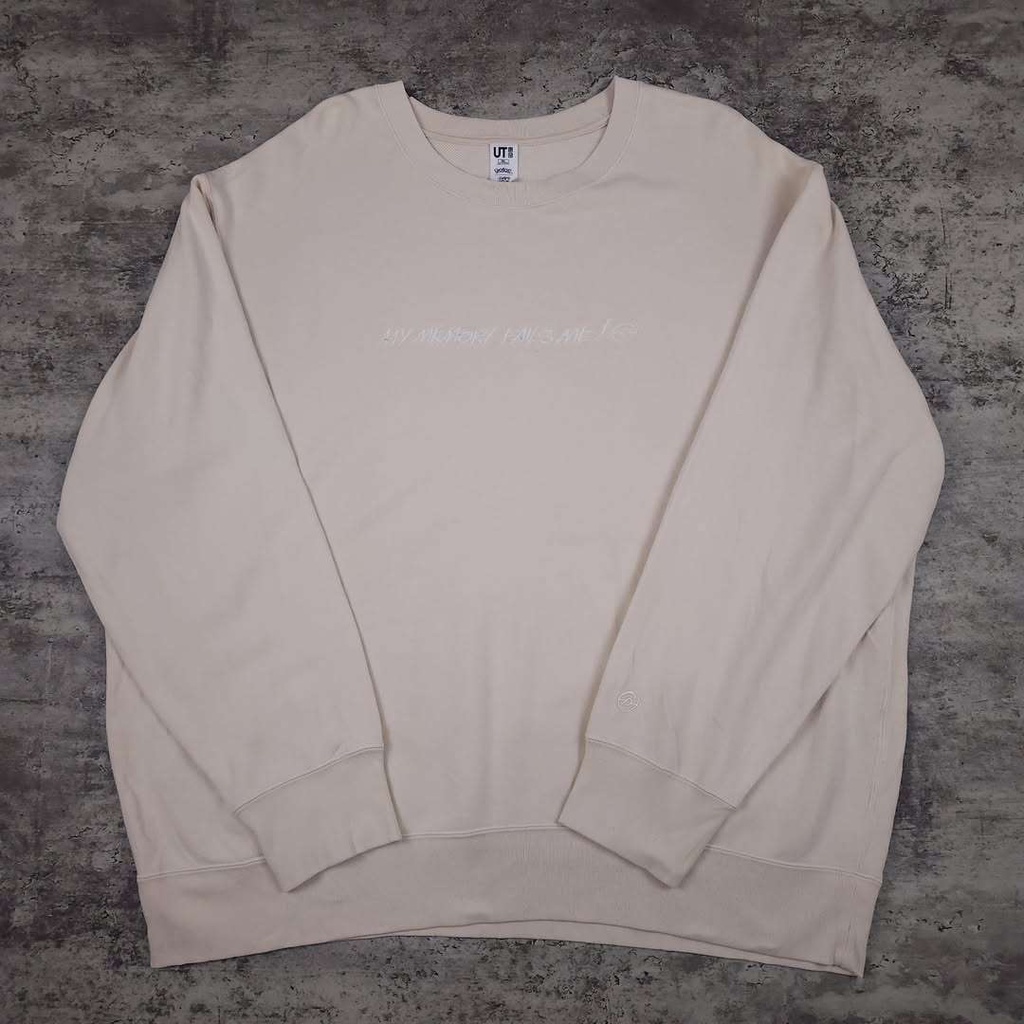 UNIQLO x Pokemon Sweater D077 - Size 3XL