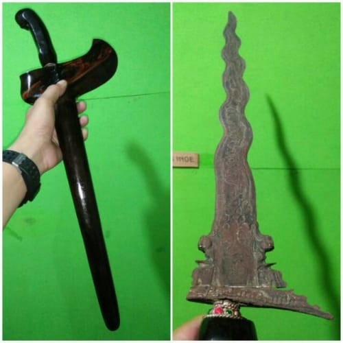 Bisa Grab Unik Keris Omyang Jimbe Sepuh Berkualitas