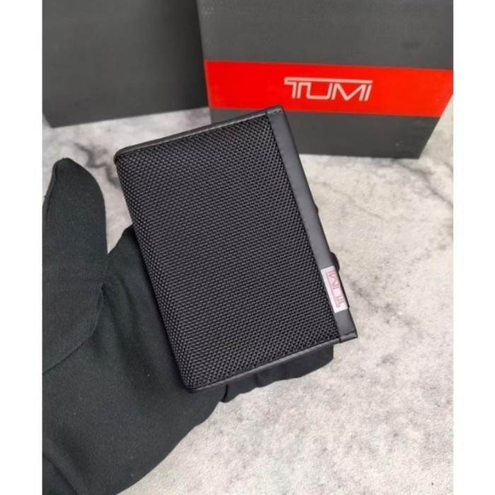 

CARD HOLDER DOMPET KARTU T'M 019237D MIROR Kode 522