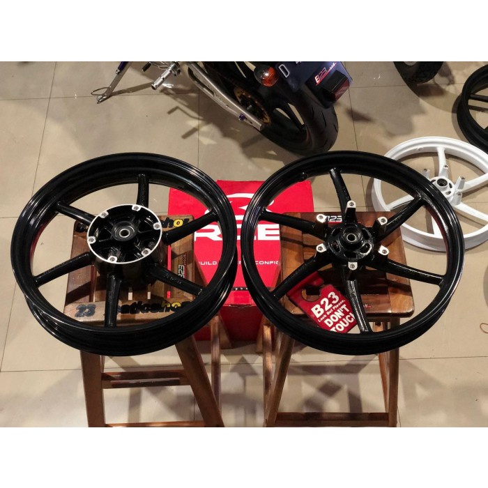 Velg Rims 17 Rcb Racingboy Ninja Rr R Krr Kr Racing Wheel Hitam Glossy