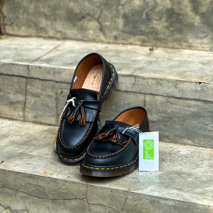 Dr. Martens Adrian Tassel Vintage Quilon Black MADE IN ENGLAND