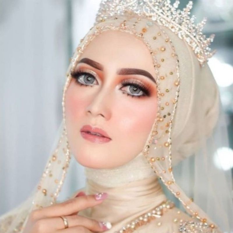 Layer Veil Mutiara Gantin Ern Terbaru Etelan Hijab Mua Wiuda Jilbab Maeup Mewah Ln Dengan Ulam Rapi