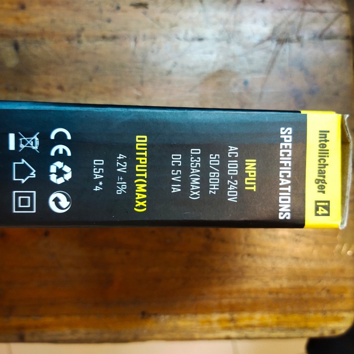 ALAT CAS KOMPLIT/INTELLI CHARGER BATRE 18650/AA/AAA DLL KODE 114