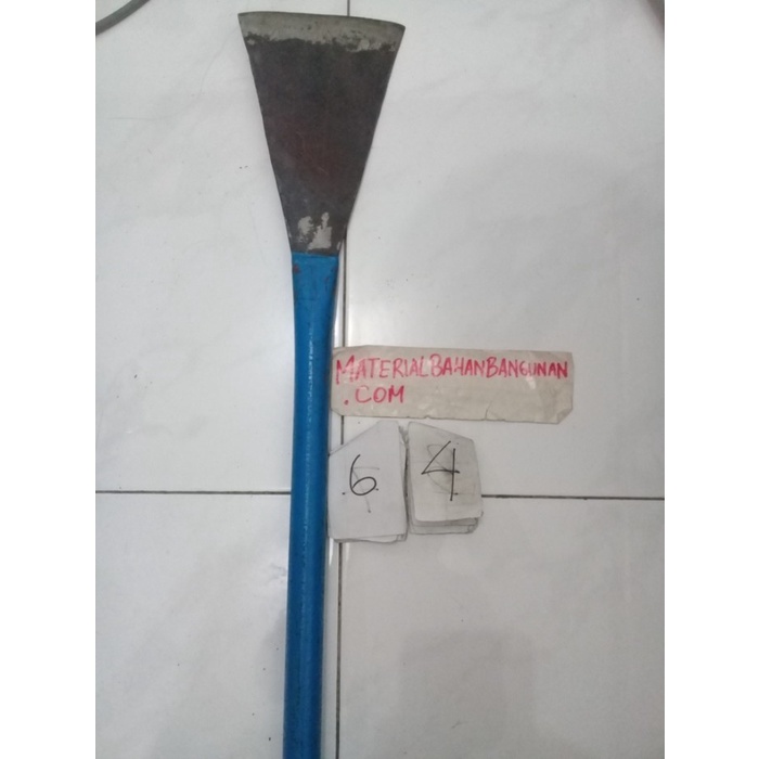 dodos kecil gali lubang sumur cangkul sekop tongkat besi panjang