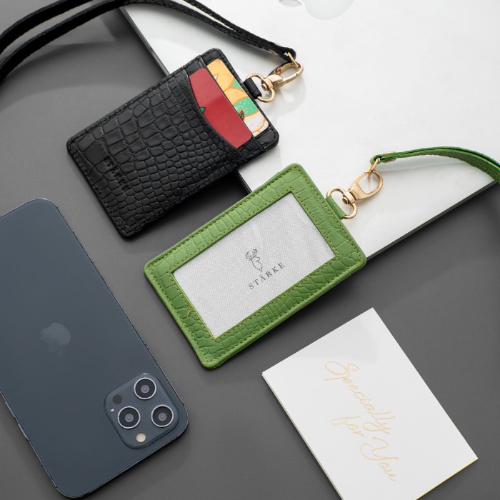 

Name Tag Kulit Asli ID Card Holder Lanyard Kulit Asli Fury Chital Kode 1075