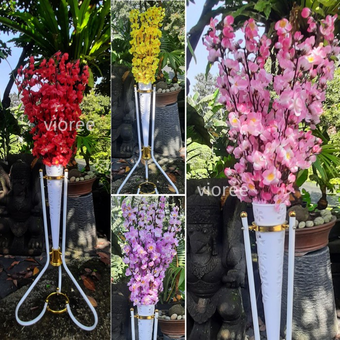 Pot Bunga Sakura Plastik Vas Kerucut Standing Besi Hiasan Sudut Pojok
