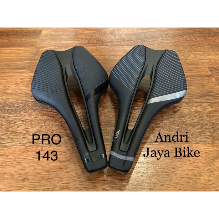 Saddle Sadel EC90 Seri PRO 143