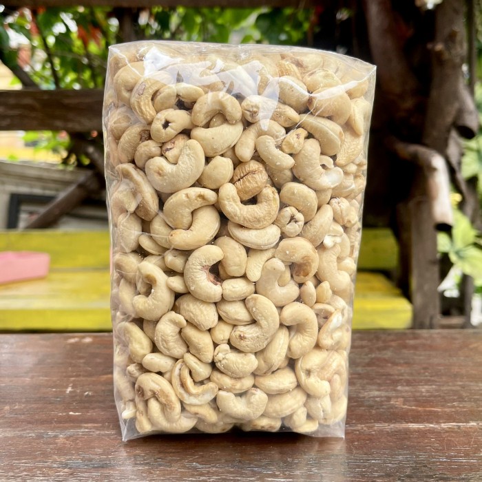 

kacang mede mentah Sulawesi super 1 kg murah