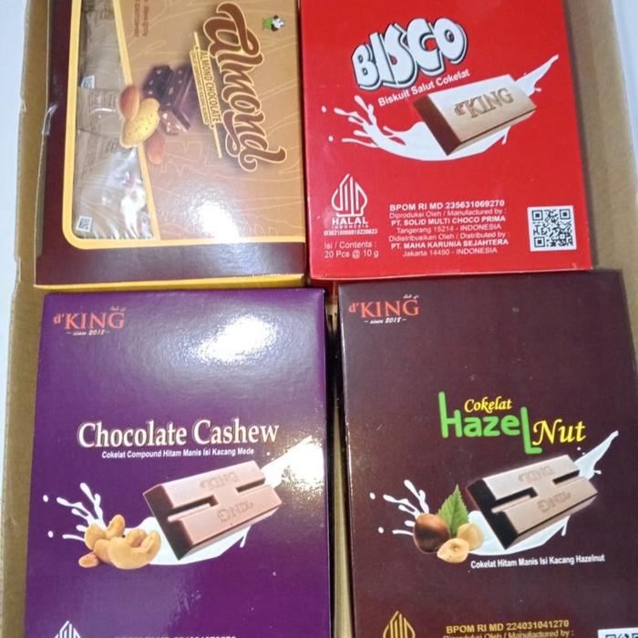 

Coklat 4 Varian ( 1 pak Cashew, 1 pak Bisco, 1 pak Hazelnut & 1 pak almond) Chocolate Food